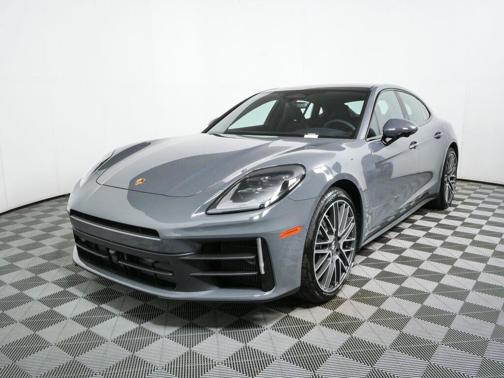  Porsche Panamera