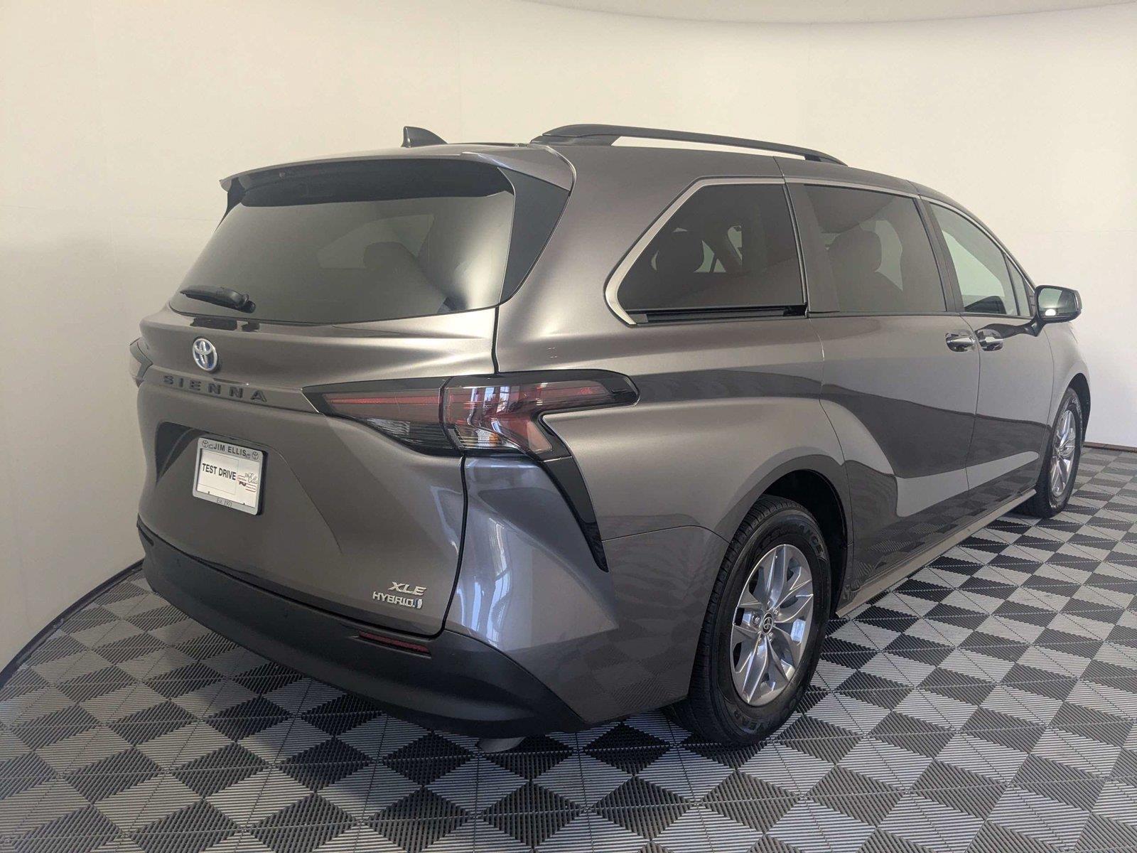 Used 2024 Toyota Sienna XLE Van