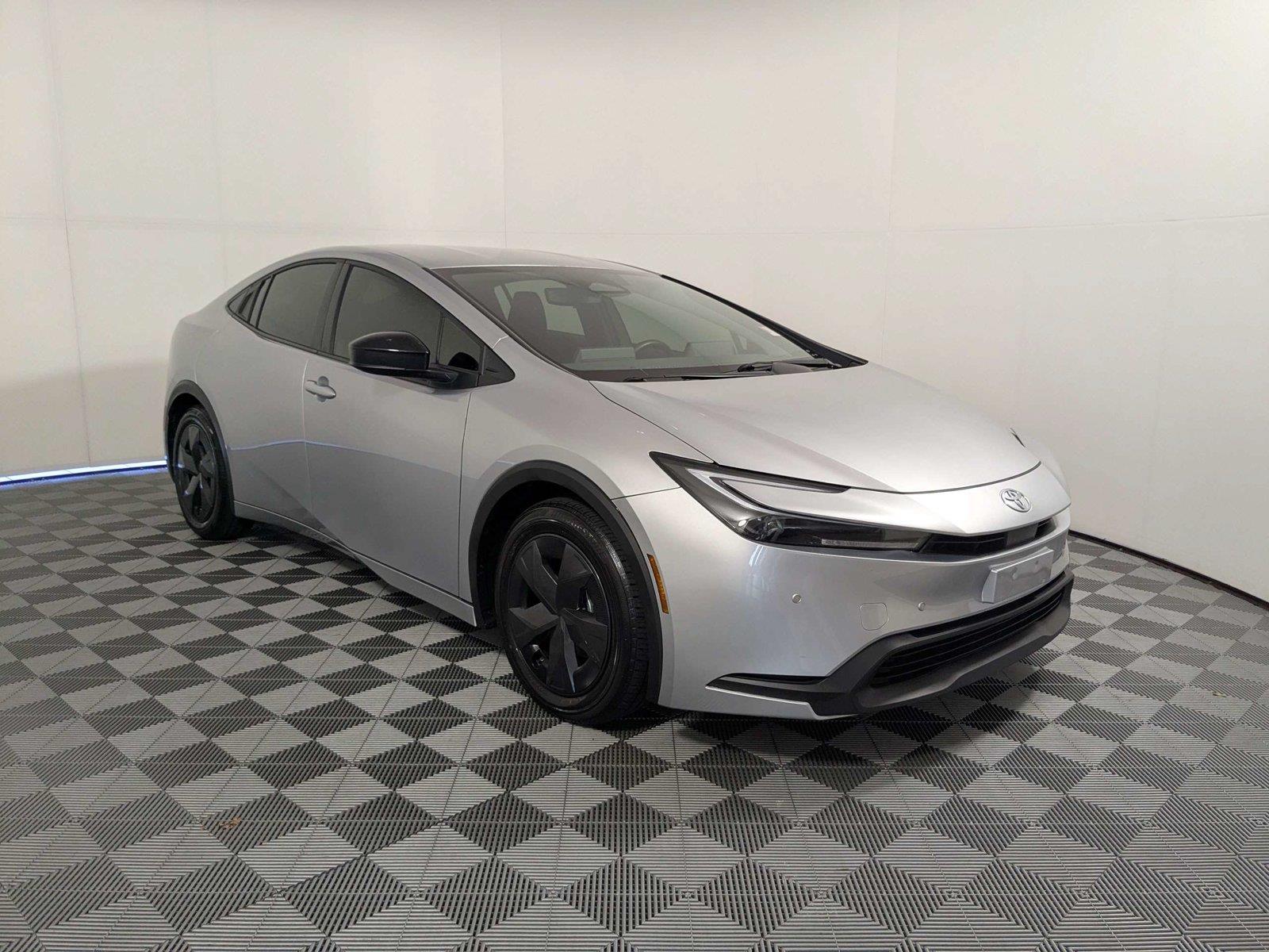 Used 2025 Toyota Prius LE Hatchback