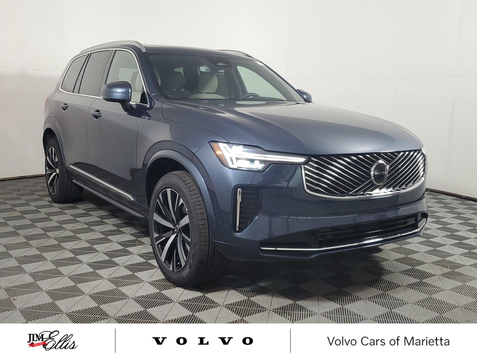 New 2027 Volvo XC90 B5 Core SUV