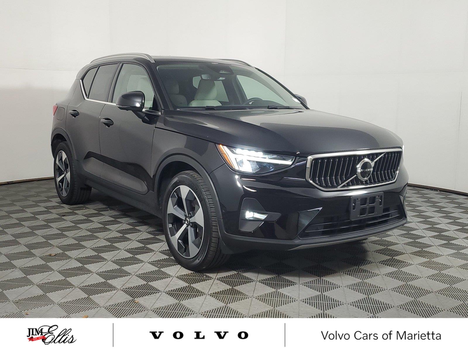2024 Volvo XC40