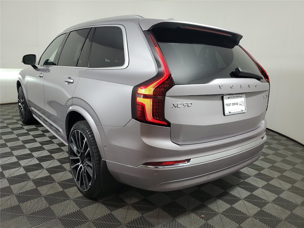 New 2026 Volvo XC90 B6 Plus 7-Seater SUV