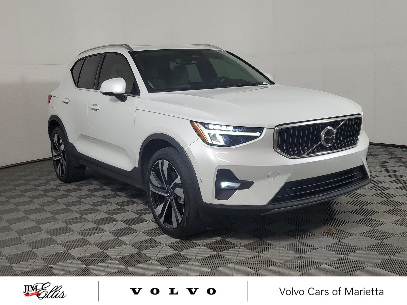 2024 Volvo XC40