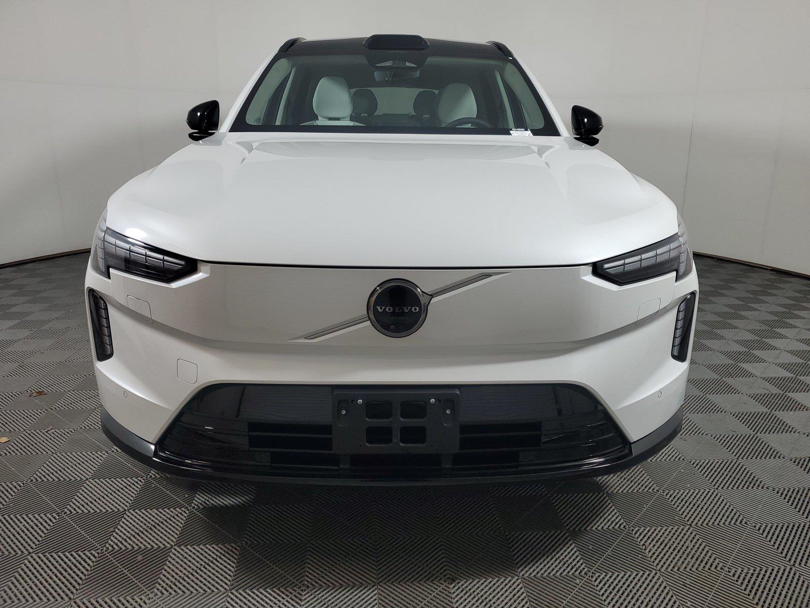 Certified 2025 Volvo EX90 Twin Motor Plus 7-Seater SUV