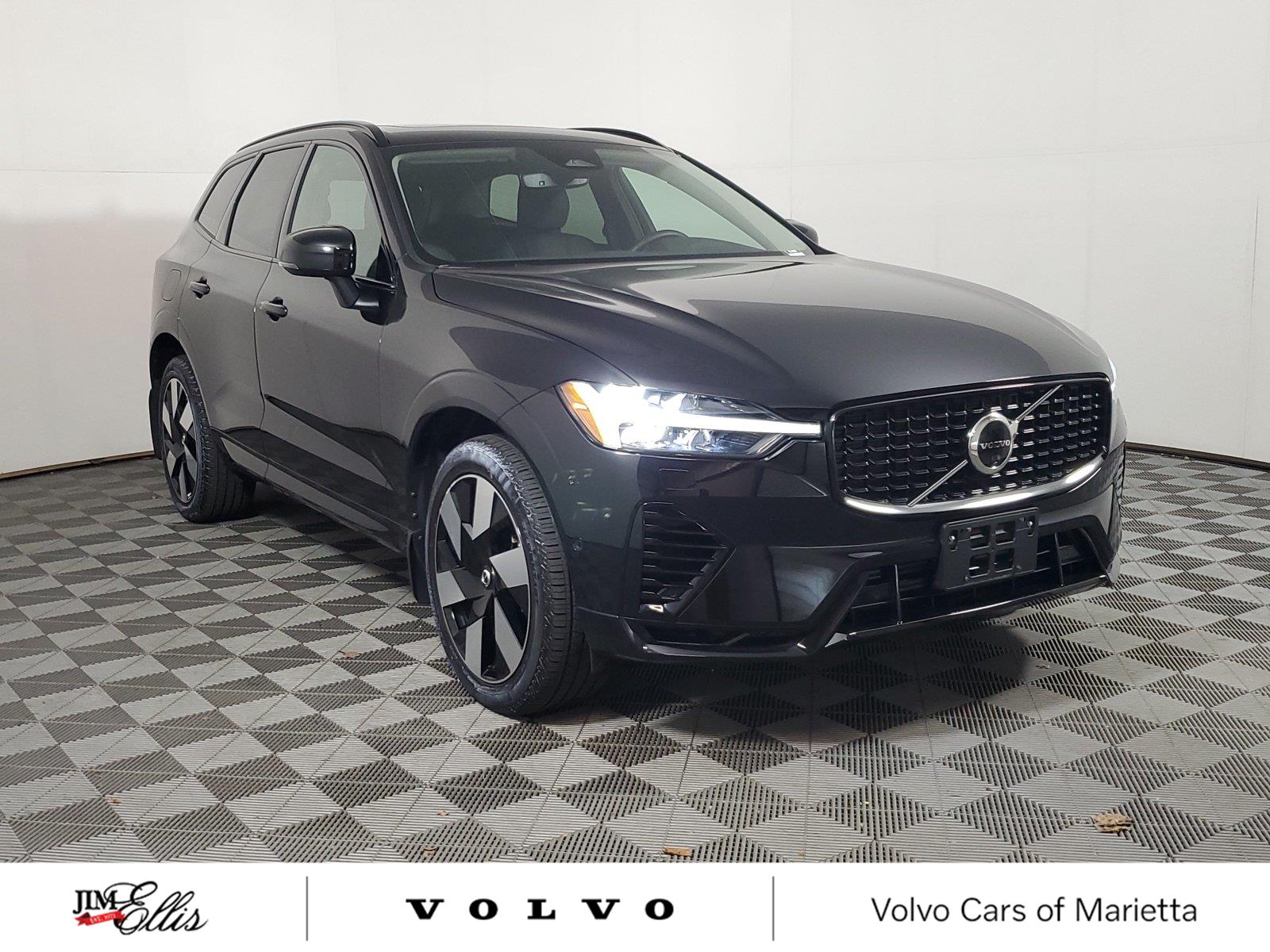  Volvo XC60 Recharge Plug-In Hybrid