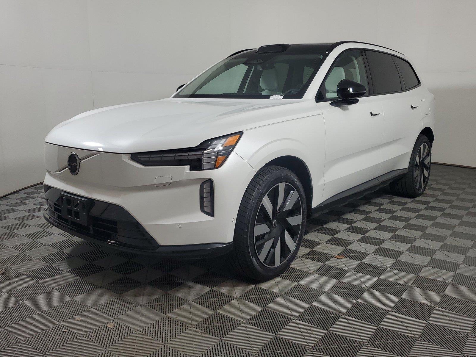 Certified 2025 Volvo EX90 Twin Motor Plus 7-Seater SUV