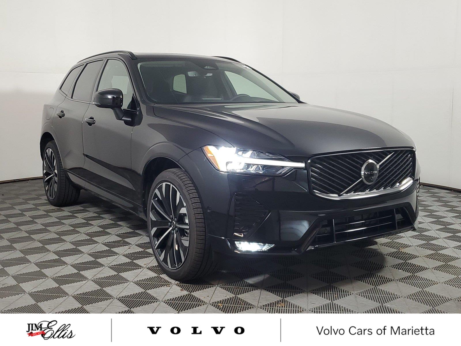 2027 Volvo XC60 B5 Ultra SUV