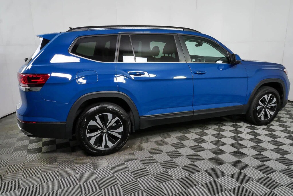 Certified 2025 Volkswagen Atlas 2.0T SE SUV