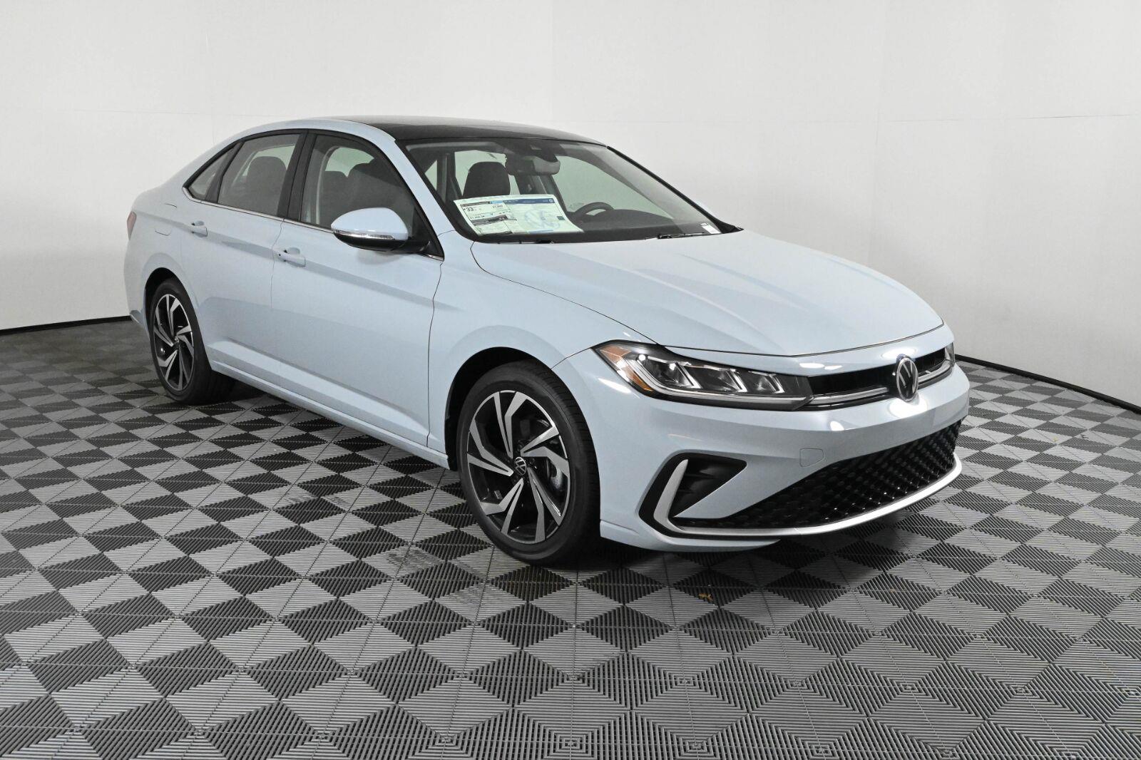 New 2027 Volkswagen Jetta SEL Sedan