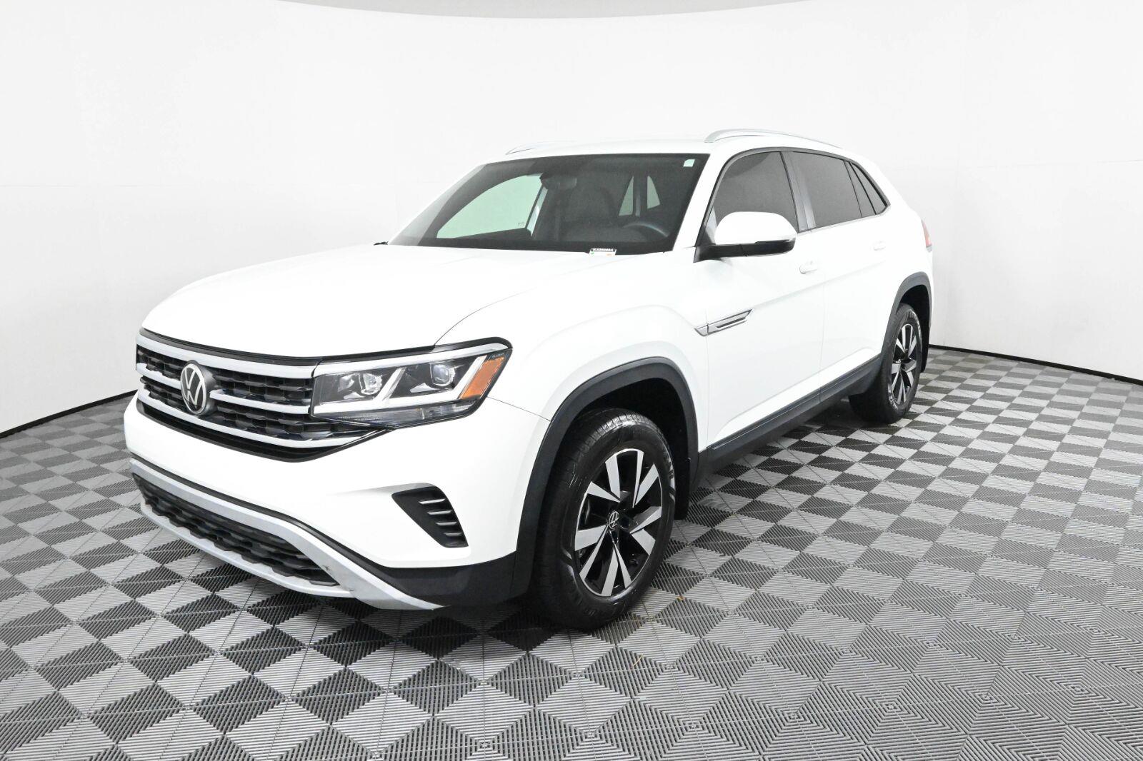 Used 2022 Volkswagen Atlas Cross Sport 2.0T SE SUV