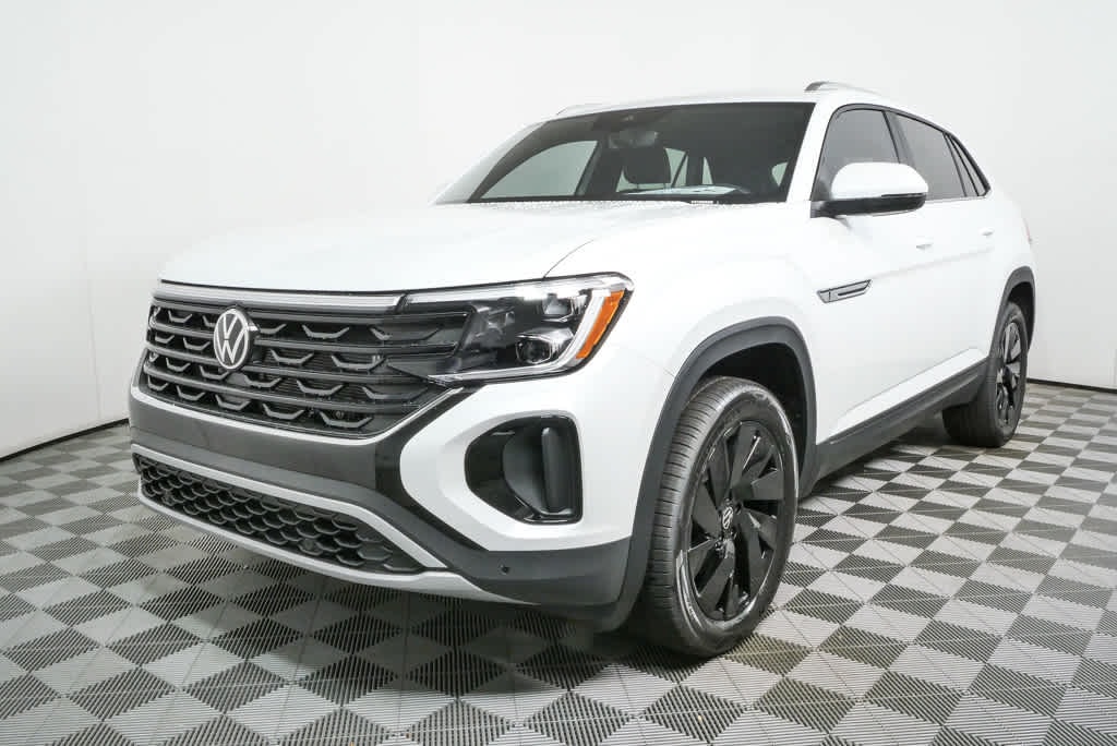 New 2026 Volkswagen Atlas Cross Sport 2.0T SE w/Technology SUV