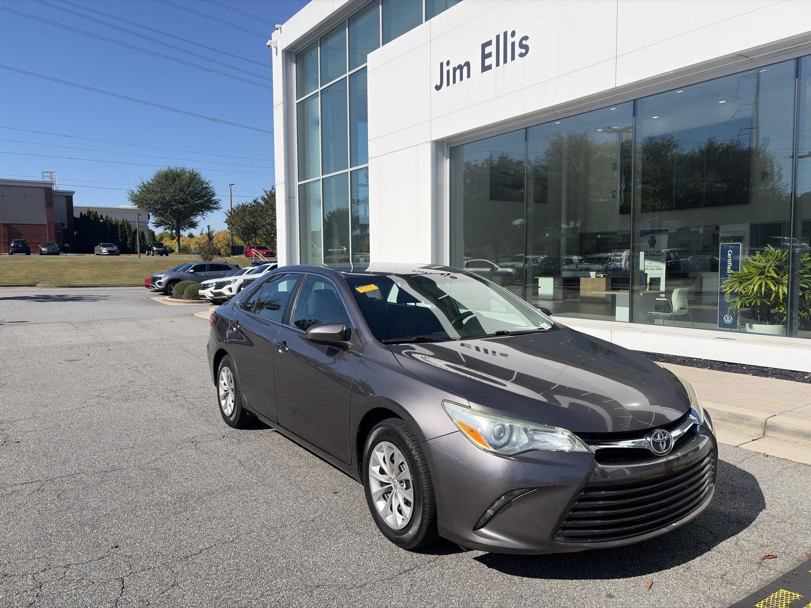 Used 2015 Toyota Camry LE Sedan