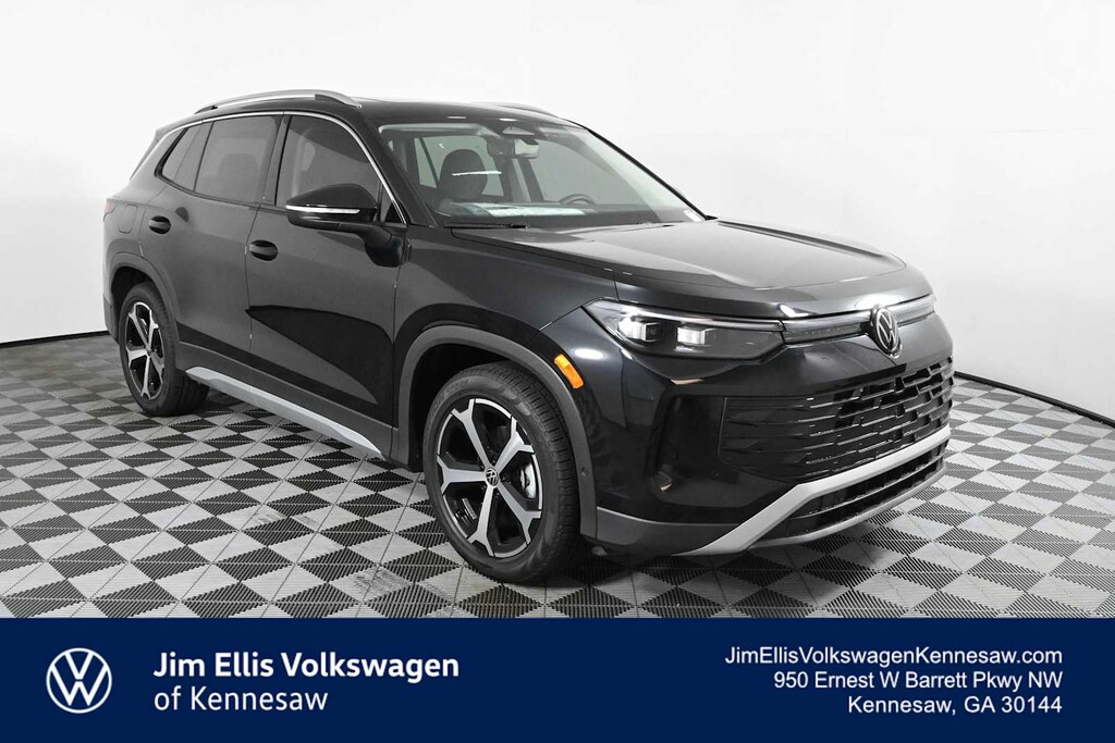 New 2026 Volkswagen Tiguan SE SUV