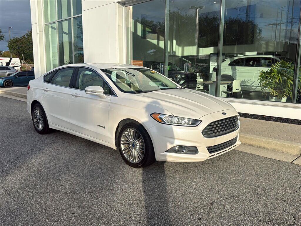 Used 2014 Ford Fusion SE Hybrid Sedan