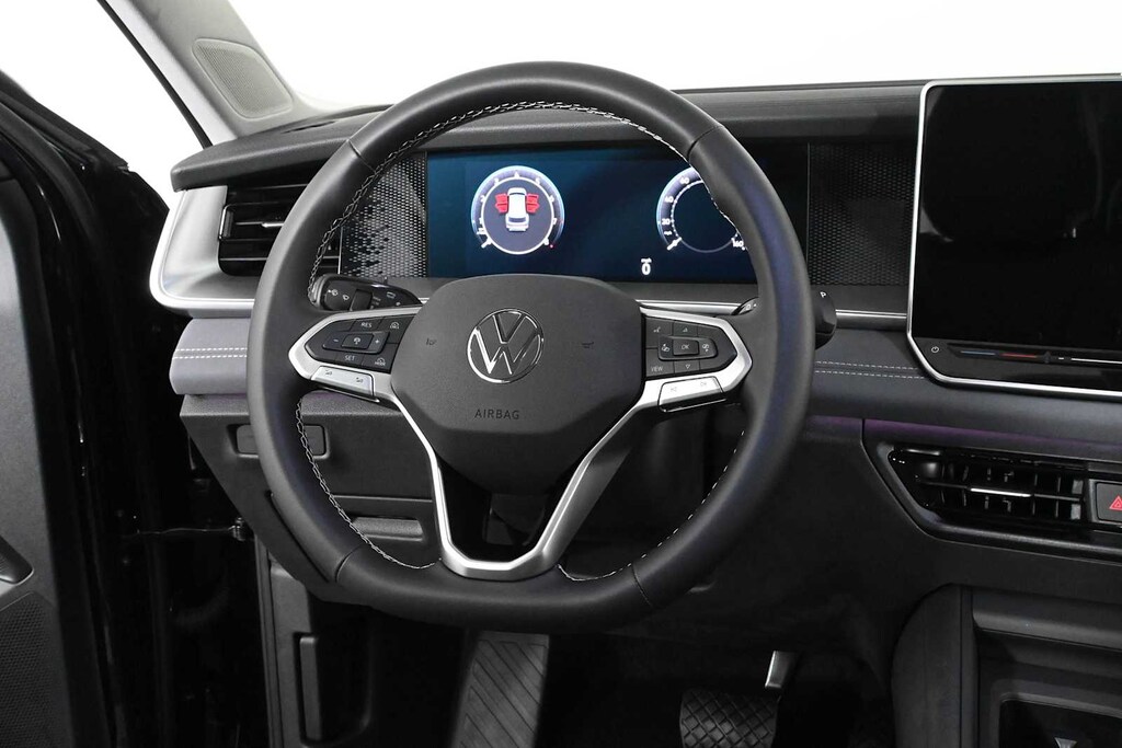 New 2026 Volkswagen Tiguan SE SUV