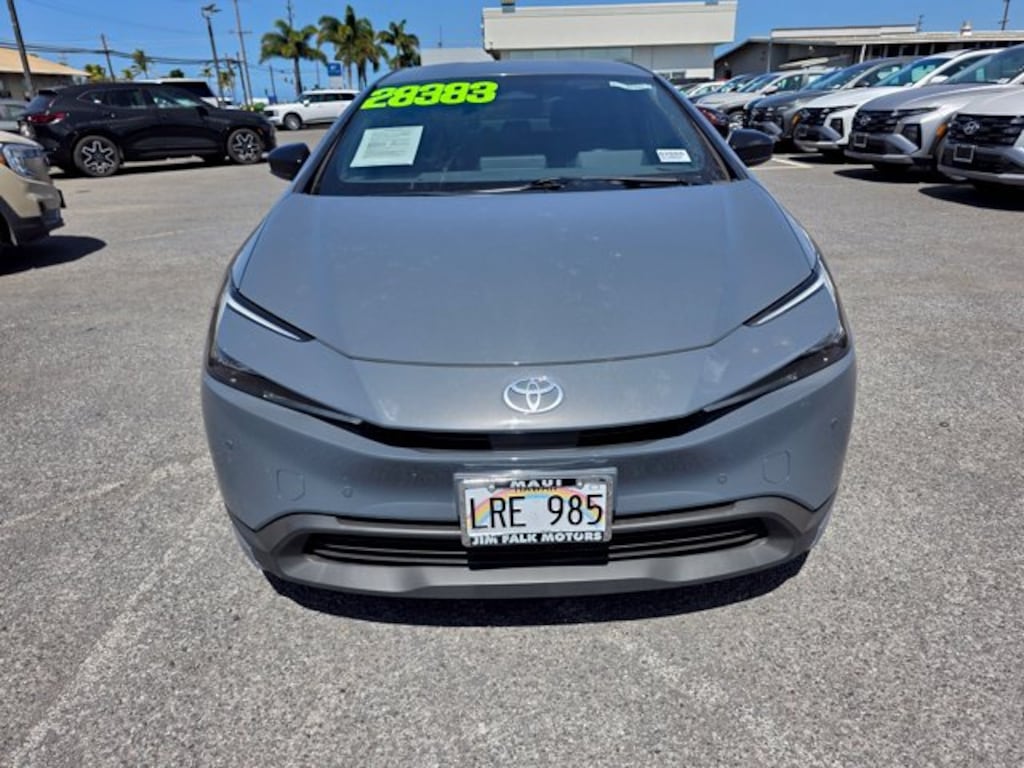 Used 2025 Toyota Prius LE