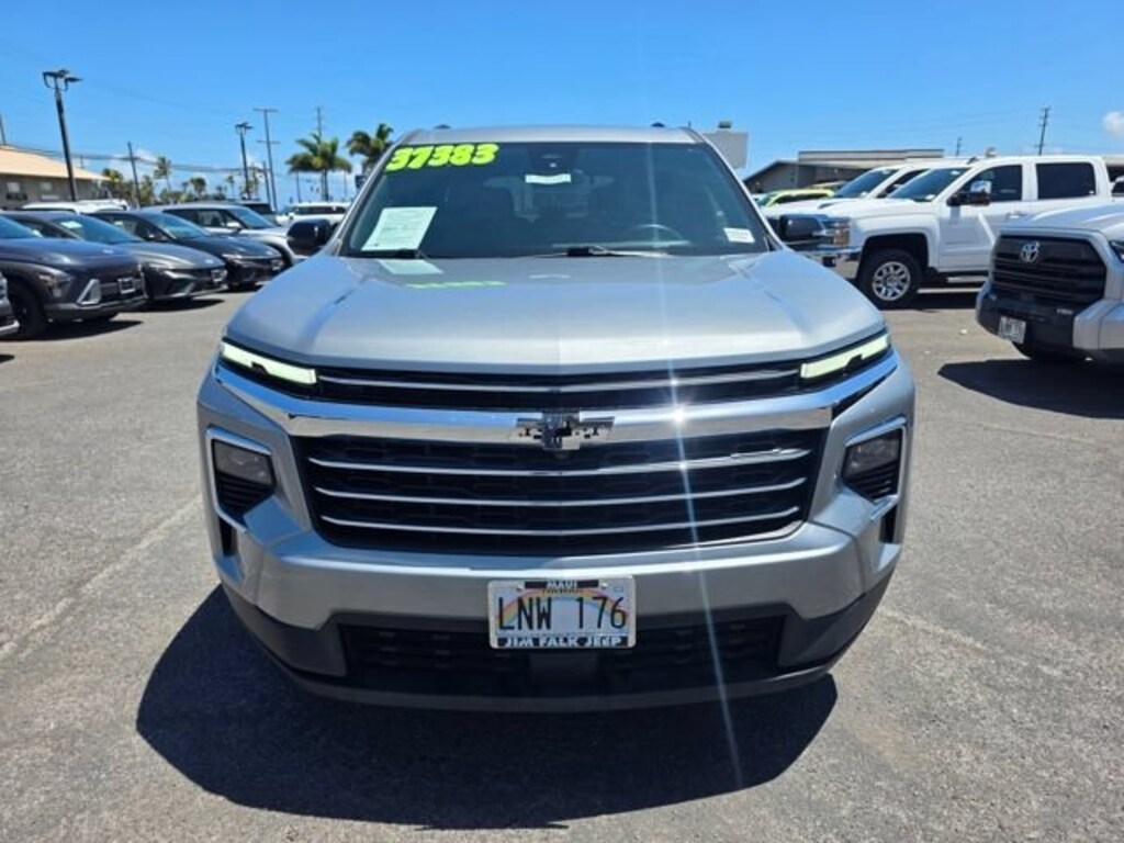 Used 2024 Chevrolet Traverse LT SUV