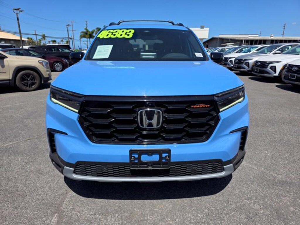 Used 2025 Honda Pilot TrailSport