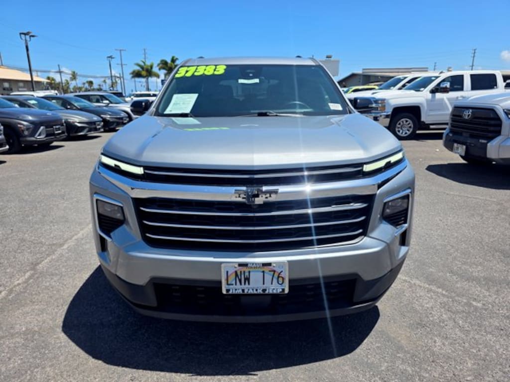 Used 2024 Chevrolet Traverse LT SUV
