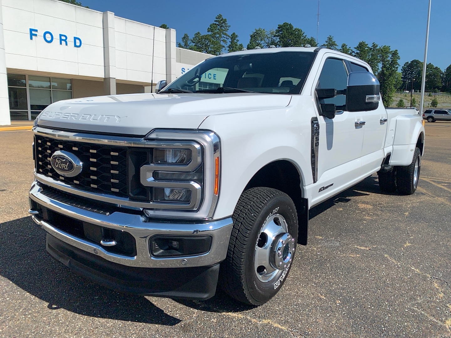 2023 Ford F-350 Crew Cab Long Bed Truck