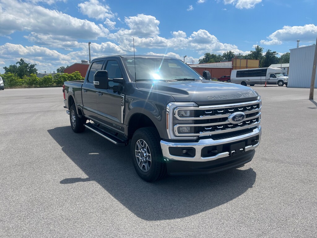 New 2026 Ford Super Duty F-250 SRW LARIAT C/C 4X4
