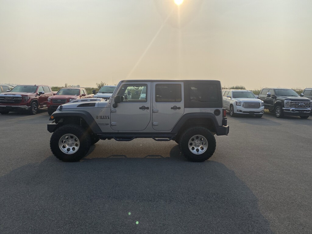 Used 2018 Jeep Wrangler JK Unlimited Willys Wheeler W Willys Wheeler W 4x4