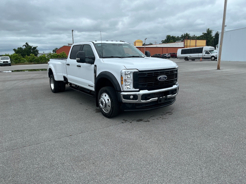 New 2026 Ford Super Duty F-450 DRW XL XL 4WD Crew Cab 8 Box