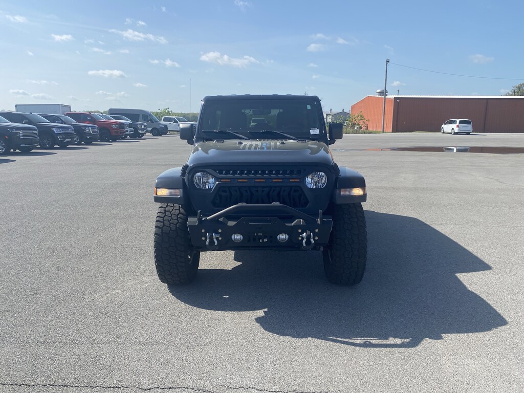 Used 2018 Jeep Wrangler Unlimited Sahara Sahara 4x4
