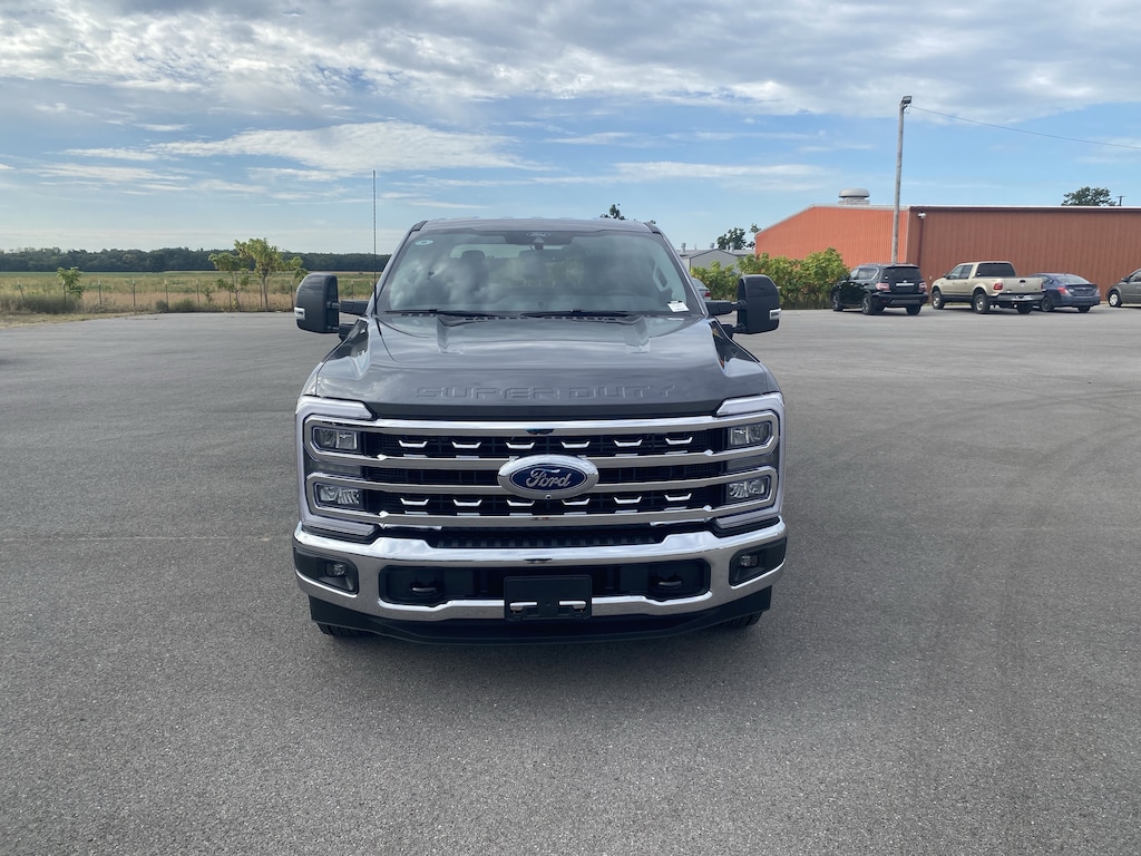 New 2026 Ford Super Duty F-350 SRW LARIAT 2WD CREW XL