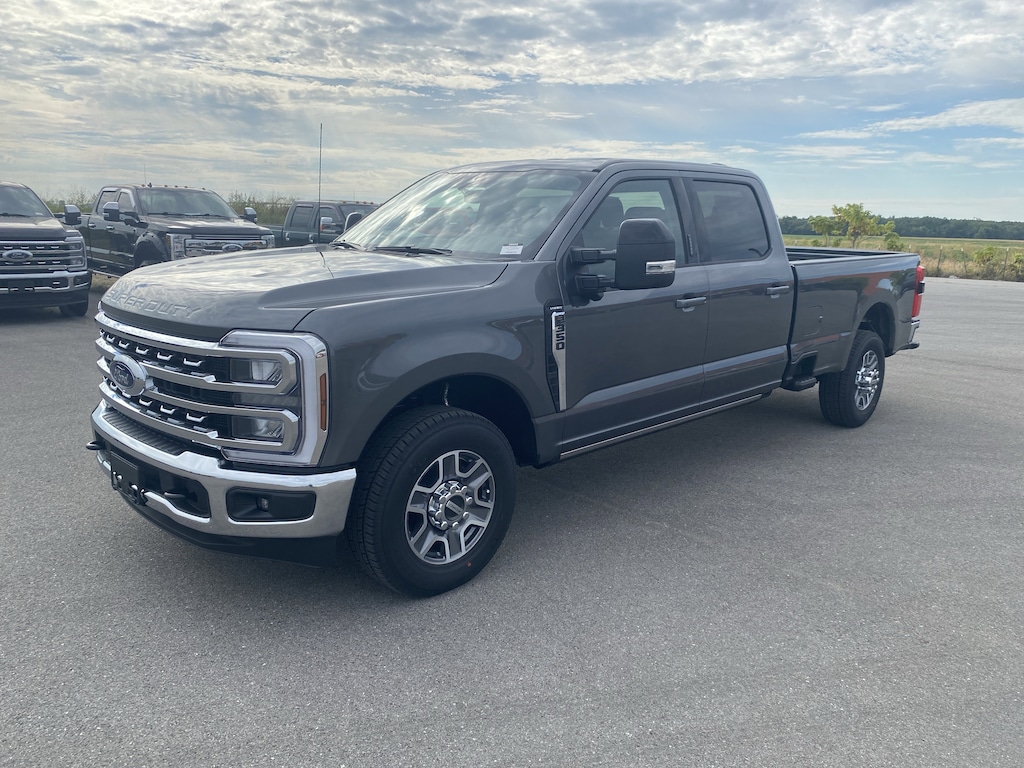 New 2026 Ford Super Duty F-350 SRW LARIAT 2WD CREW XL