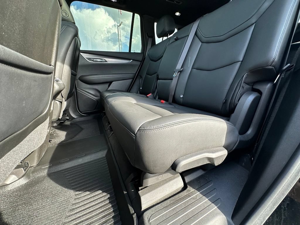 2024 Cadillac XT6 Luxury - Photo 23