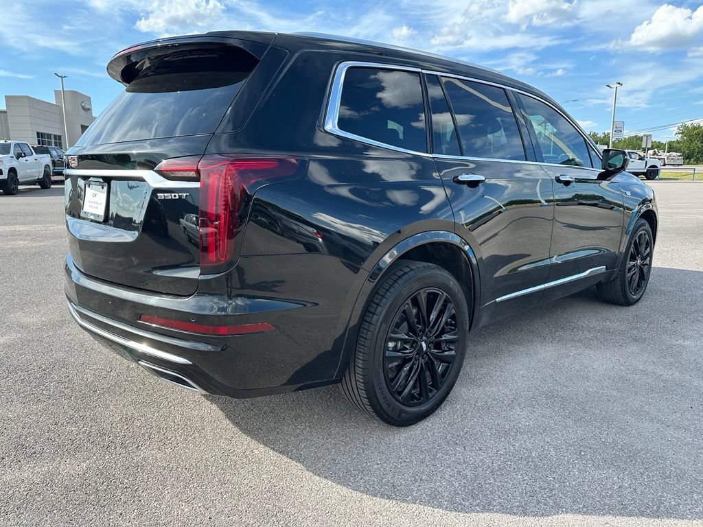 2024 Cadillac XT6 Luxury - Photo 2