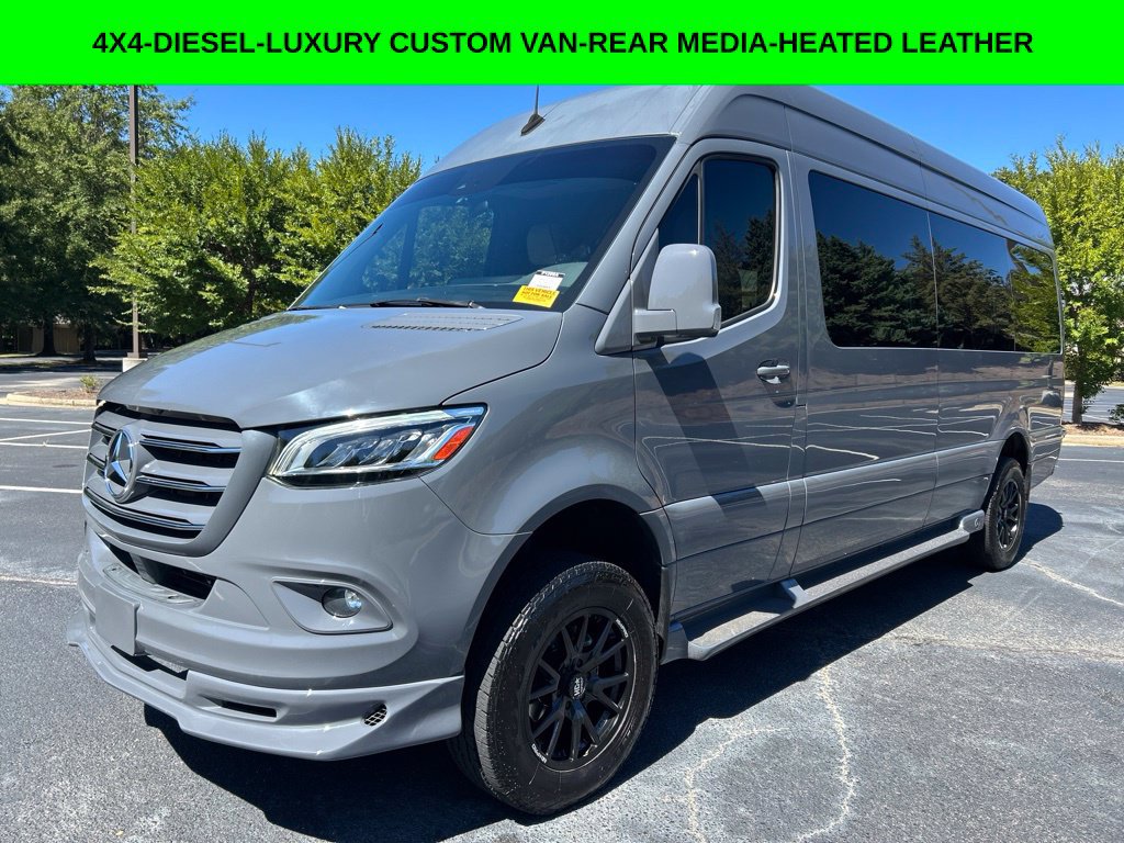 2022 Mercedes-Benz Sprinter Cargo Van Base