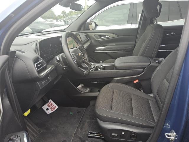 Used 2025 Chevrolet Traverse LT SUV