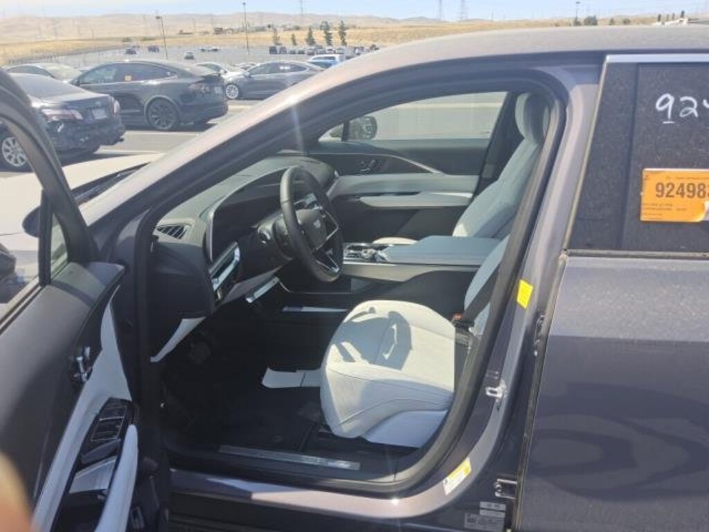 Used 2025 CADILLAC LYRIQ Luxury 1 SUV
