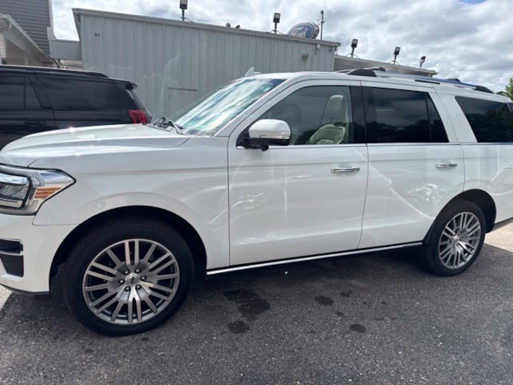 Used 2023 Ford Expedition Limited SUV