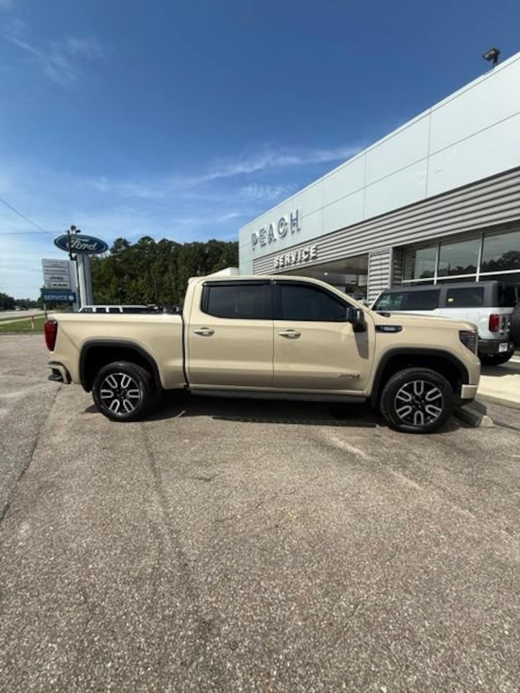 Used 2022 GMC Sierra 1500 AT4 Truck Crew Cab