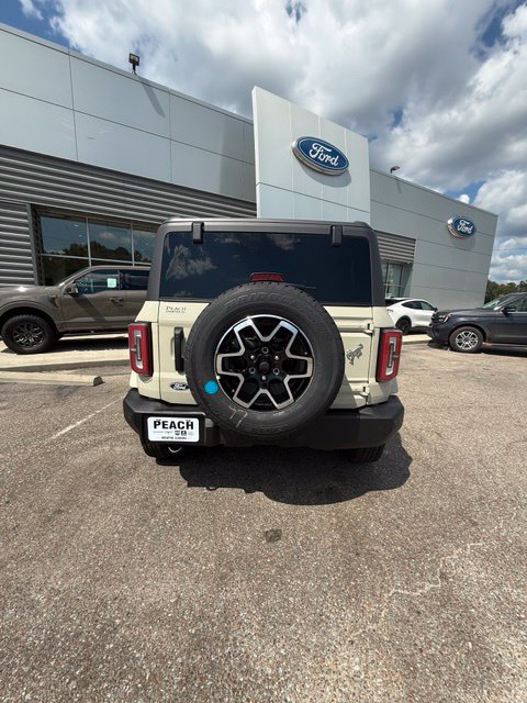 New 2026 Ford Bronco Outer Banks SUV