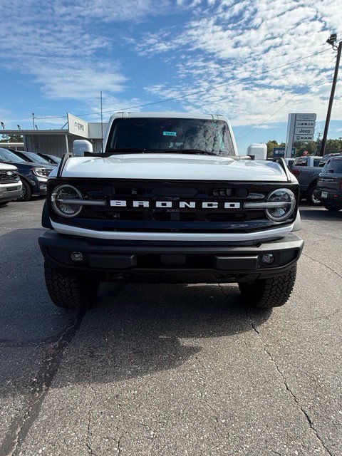 New 2026 Ford Bronco Outer Banks SUV