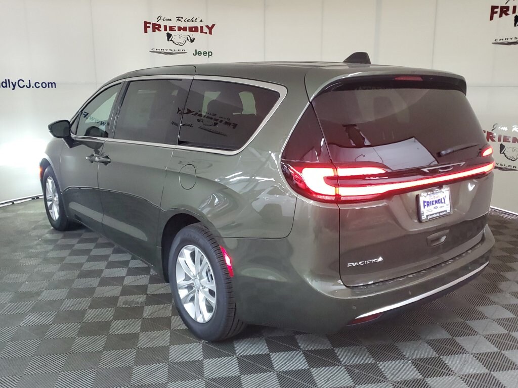 New 2027 Chrysler Pacifica Select Passenger Van