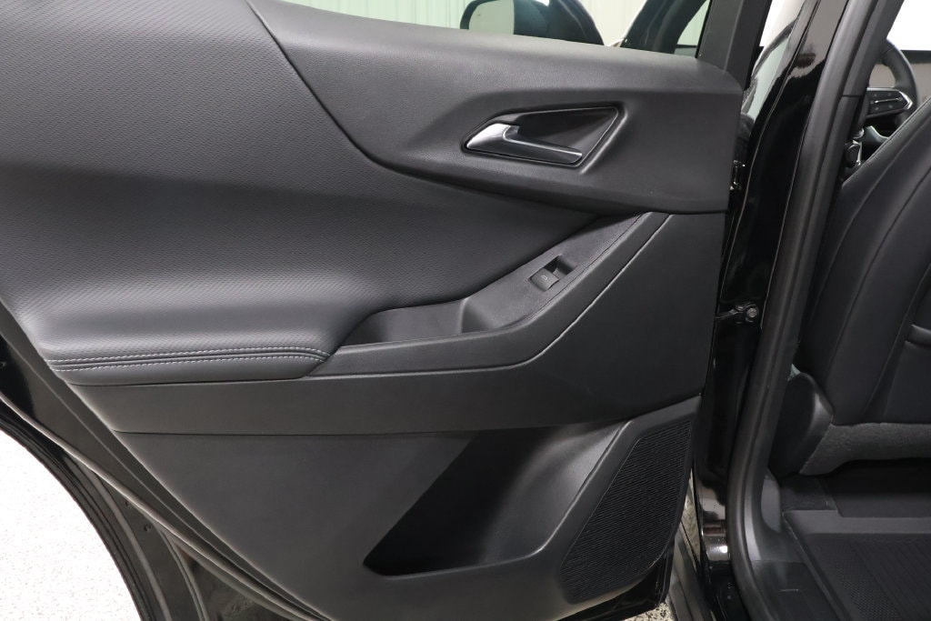 2027 Chevrolet Equinox LT - Photo 22