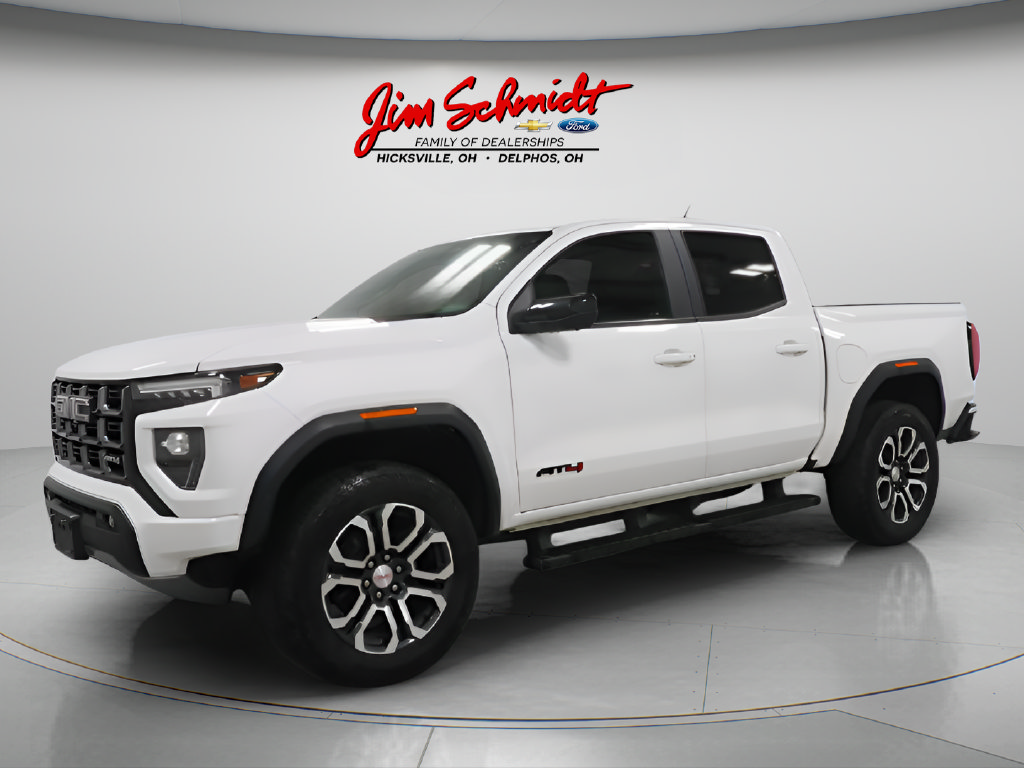 2024 GMC Canyon AT4