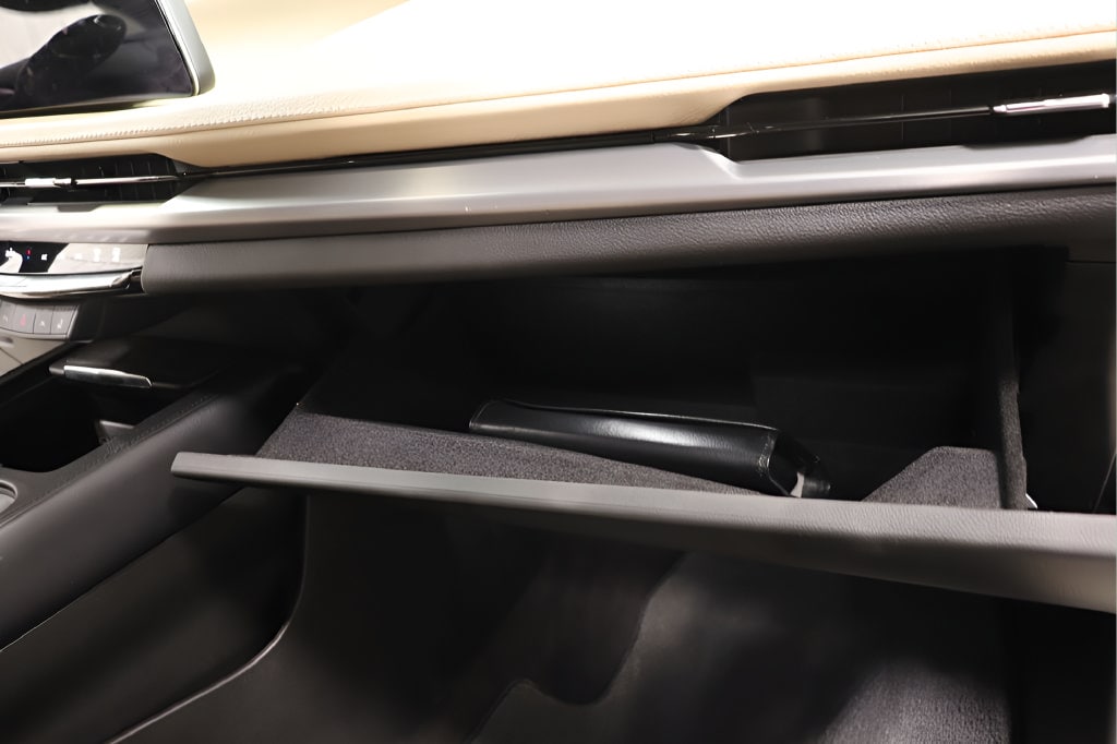 2024 Cadillac XT4 Luxury - Photo 31