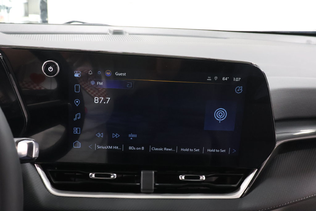 2027 Chevrolet Equinox LT - Photo 9