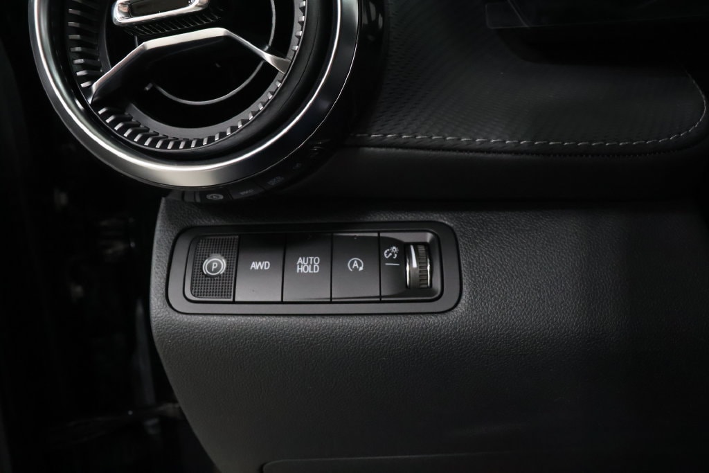 2027 Chevrolet Equinox LT - Photo 16