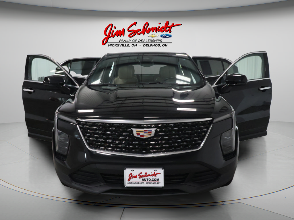 Used 2024 CADILLAC XT4 Luxury SUV
