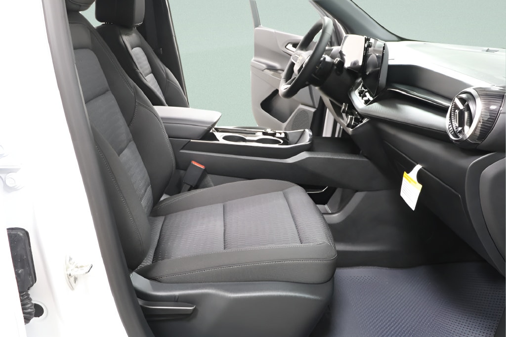 2027 Chevrolet Equinox LT - Photo 27