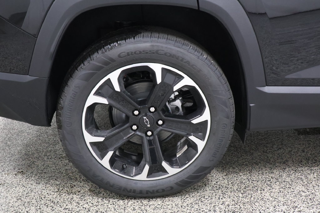 2027 Chevrolet Equinox LT - Photo 32