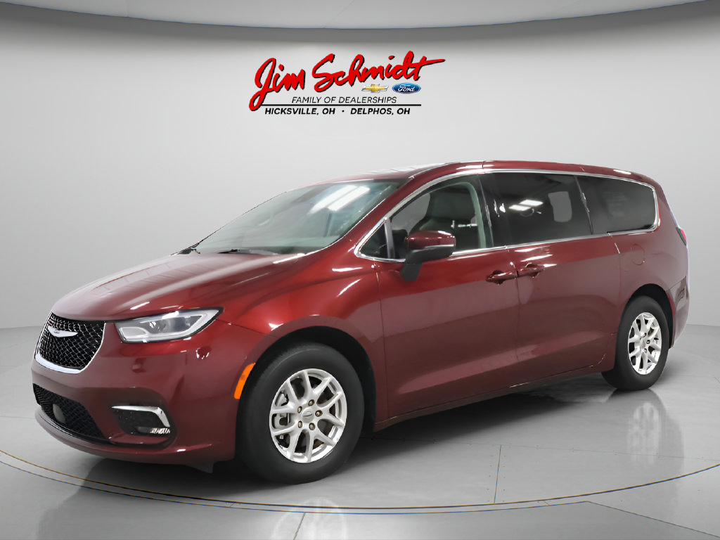 Used 2023 Chrysler Pacifica Touring L Van Passenger Van