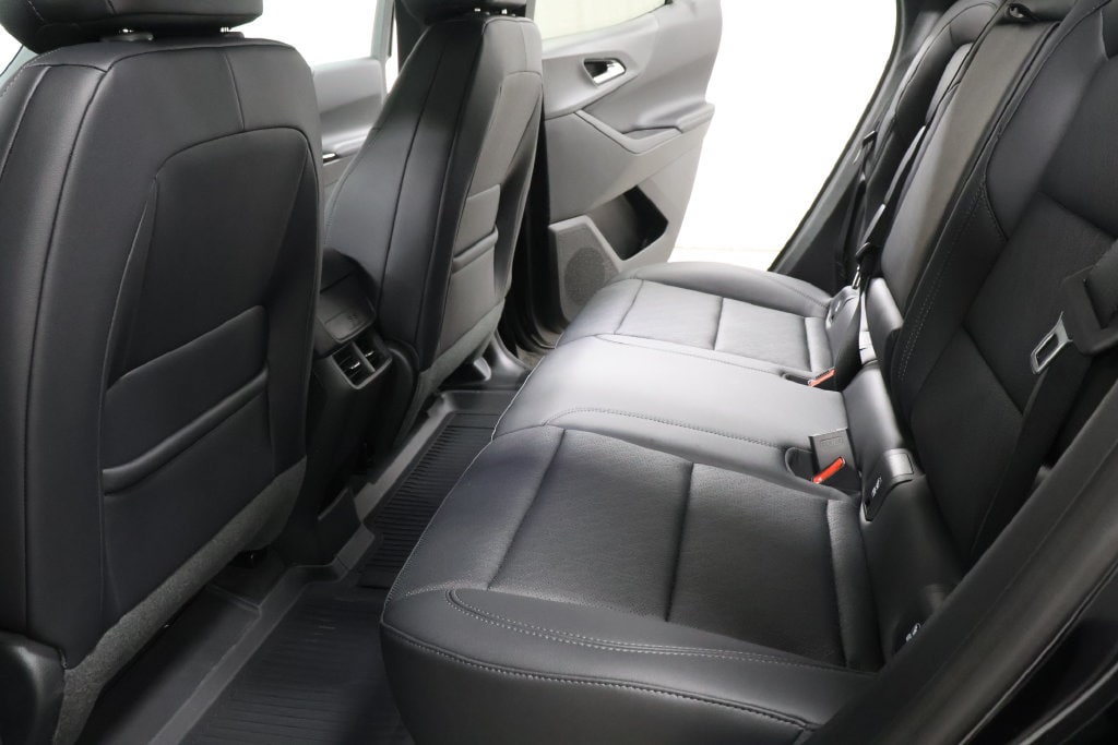 2027 Chevrolet Equinox LT - Photo 25